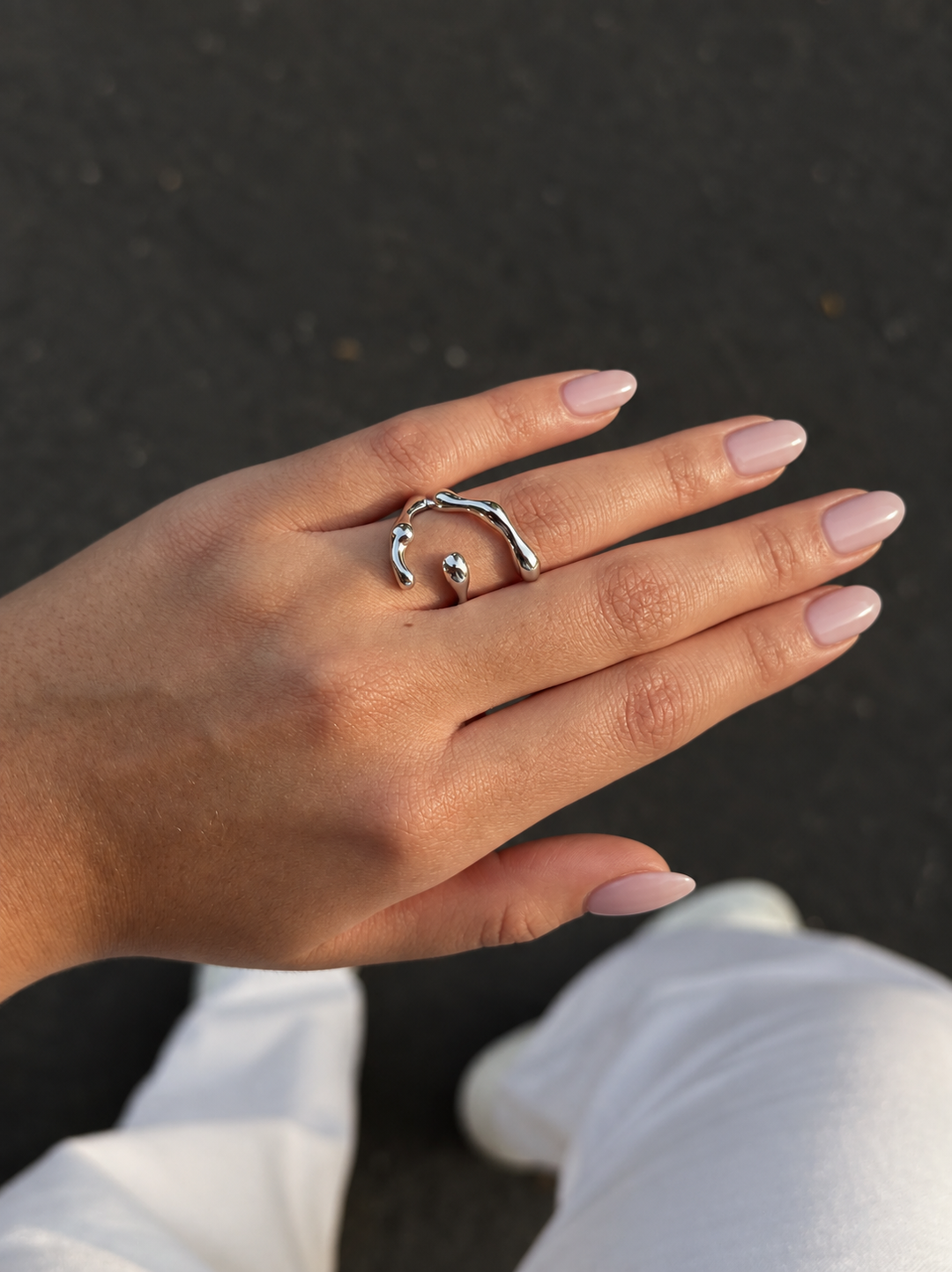 The Fluid Ring